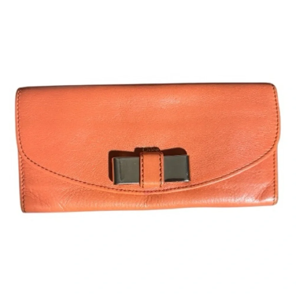 Chloe Long Wallet w/ Box, Authenticity Card and Dust Cover